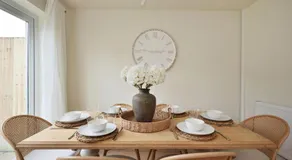 NEW Newly Renovated Large Home City 10 Mins - Image 5