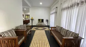 Ambuluwawa holiday home - Image 3
