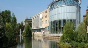 City Centre Penthouse Apartment - Image 5