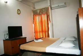 Hotel Grand Palace - Image 2