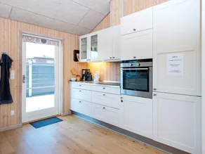 8 person holiday home in Juelsminde-By Traum - Image 2