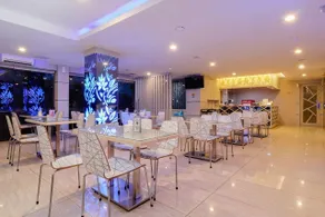 Lovina Inn Hotel Batam - Image 5