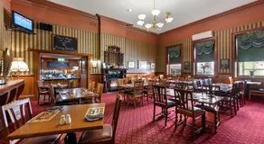 Empire Hotel Queenstown - Image 5