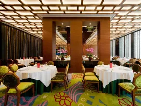 Guangzhou Carat Hotel - Image 4