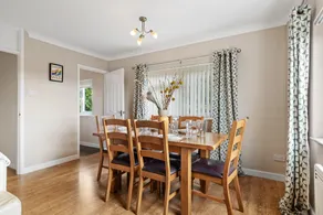 St Helens Apartment 1 - Short Walk to Beach - Image 5