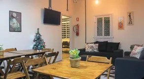 Vintagyn Hostel - Image 2