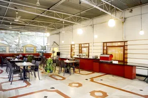 Hotel Kohinoor Park - Image 5