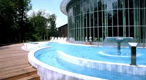 Luxury Spa Hotel - Francofolies - Image 3