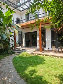 Yangshuo Shuimo Courtyard - Image 3