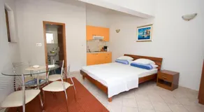 Ella Apartments - Image 2
