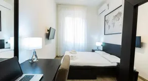 Yellow Line Apartment - Image 2