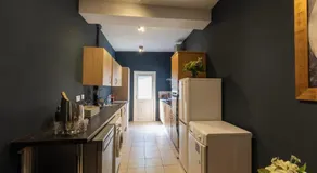 Boutique family apartment in celebrity village. - Image 3