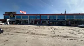 Lina Motel - Image 4