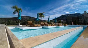 99 Luxury Exotic Villas - Image 3