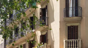 ApartEasy - Central Barcelona Studio Apartment - Image 4