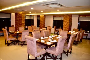 Platinum Royal Excellency - Image 2