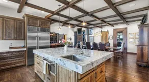 Bend Luxury Escape! - Image 5
