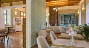 MONOslow - Wine, Dine & Rest - Image 5