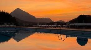 Uxarte -Alojamiento, restaurante y piscinas - Image 2
