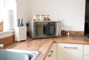 Convenient & cosy 3 bed house - Image 5