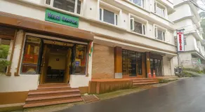 Hotel Berries Gangtok 300mtr from mg marg - Image 2