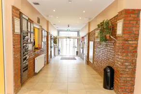 Do Step Inn Westbahnhof - Image 5
