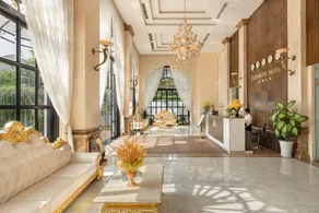 ELIZABETH HOTEL - Image 2