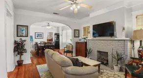 The Nelson House Unbeatable Location - Image 2