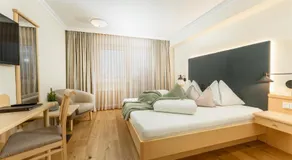 Double room, shower, toilet - Image 2