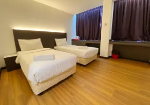 SEAVIEW BUSINESS INN - Image 4