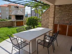 Charming Three Bedroom House Turanj - Image 5