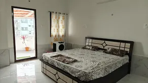 Aarabhi Stay - Pet friendly(With AC) - Image 2