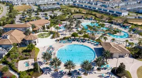8953 CC - 4BR Townhome with Sparkling Pool - Image 3