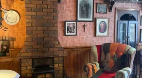 Riverside Guesthouse - Image 3