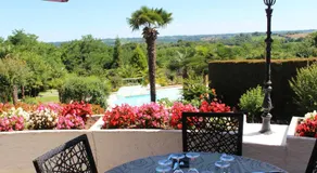 Logis Hôtel & Restaurant Aux Tauzins - Image 5