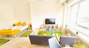 Bright Studio with outdoor balcony - Image 2