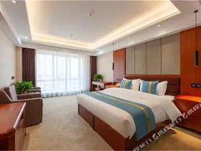 Kaifeng Yantong International Hotel (Drum Tower Square Jinming Square) - Image 2