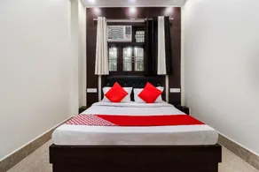 Hotel O Chandra - Image 4