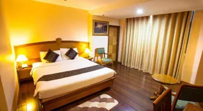 NH Elegant Hotel - Image 2