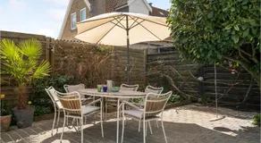 2 Bedroom Cozy Home In København S - Image 5