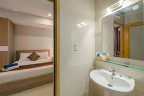 Nipola Hotel - Chợ Đêm Dương Đông Phú Quốc - Image 2