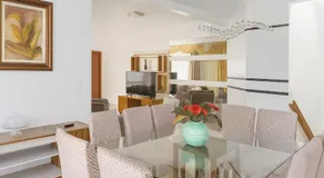Casa com Piscina Gigante, Lareira e Churrasqueira - Image 3