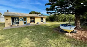 Goolwa Beachfront House. Pet Friendly. - Image 4