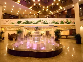 Golden Crown International Hotel - Image 2