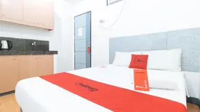 RedDoorz at CAA Road Las Pinas - Image 2