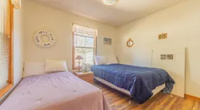 Goshorn Lake Cottage 18 - Image 2
