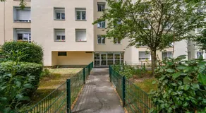 Appartement Design Porte de Paris avec parking - Image 3