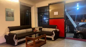 Hotel Sunday - Townhouse Club Airport Trivandrum - Image 4