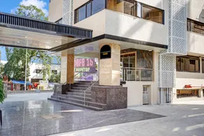 Clubhouse Hotel Raajpath - Image 3