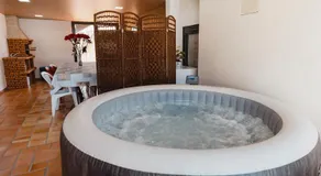 Santa Helena Apartments - Image 2
